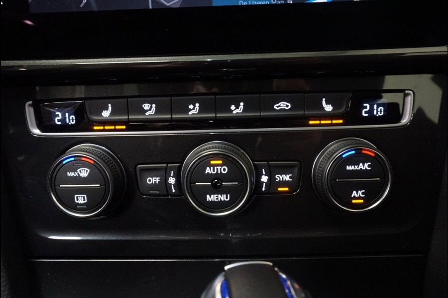 Volkswagen e-Golf e-Golf Navigatie Climate Control Parkeer sensoren V+A Privacy Glass