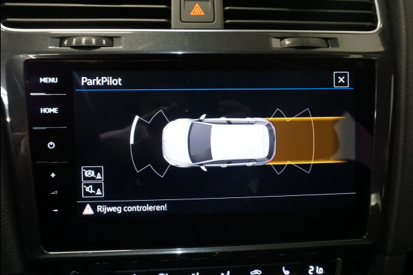 Volkswagen e-Golf e-Golf Navigatie Climate Control Parkeer sensoren V+A Privacy Glass