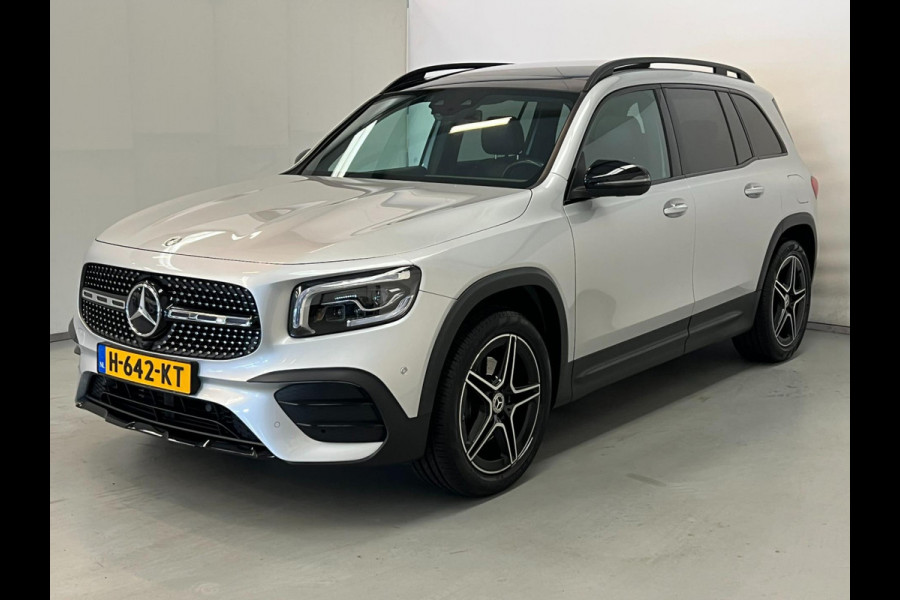 Mercedes-Benz Glb 200 / AMG / NL-auto / BTW / Pano / Memory