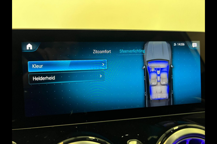 Mercedes-Benz Glb 200 / AMG / NL-auto / BTW / Pano / Memory