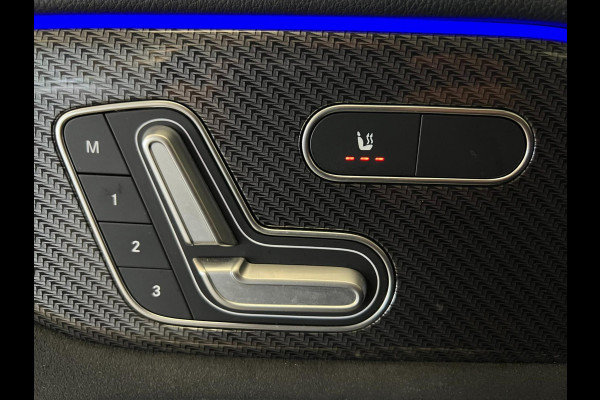 Mercedes-Benz Glb 200 / AMG / NL-auto / BTW / Pano / Memory