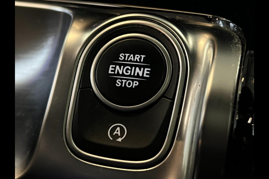 Mercedes-Benz Glb 200 / AMG / NL-auto / BTW / Pano / Memory