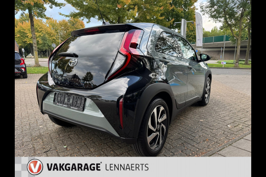 Toyota Aygo X 1.0 VVT-i S-CVT Envy AUTOMAAT, navi, carplay, pdc v+a, Rijklaarprijs