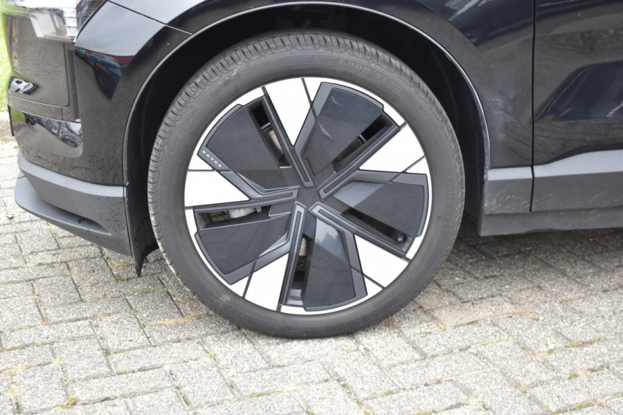 Volvo EX30 Extended Range Plus 69 kWh | ACC | H&K | Blis | Camera | 19'LMV  Camera