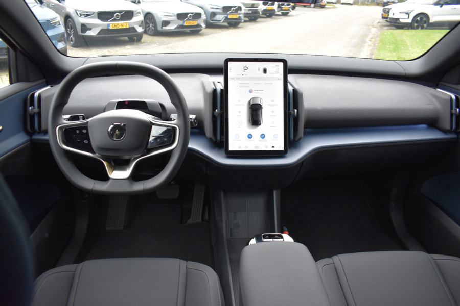 Volvo EX30 Extended Range Plus 69 kWh | ACC | H&K | Blis | Camera | 19'LMV  Camera