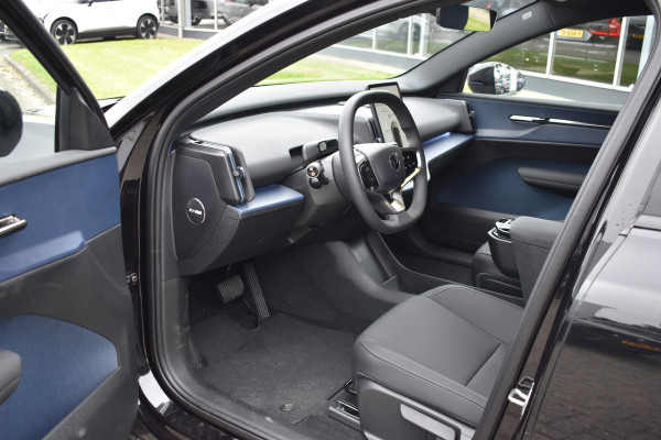 Volvo EX30 Extended Range Plus 69 kWh | ACC | H&K | Blis | Camera | 19'LMV  Camera