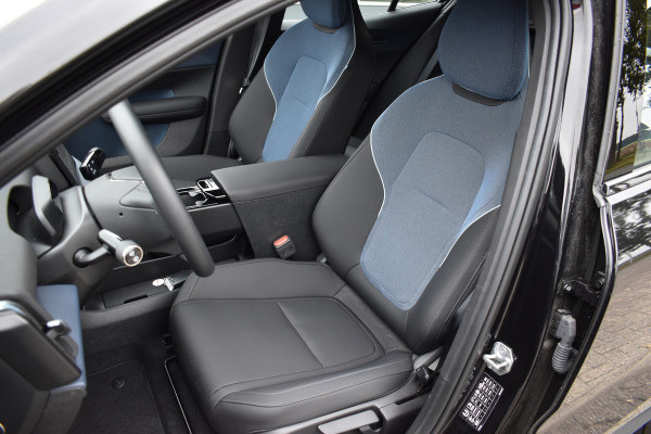 Volvo EX30 Extended Range Plus 69 kWh | ACC | H&K | Blis | Camera | 19'LMV  Camera