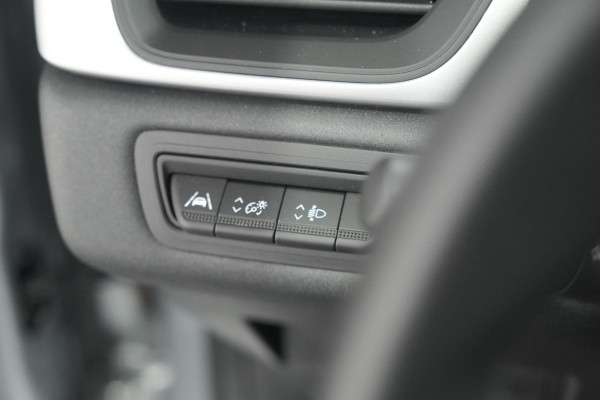 Renault Captur TCe 90 Evolution | Parkeersensoren | Navigatie | Allseason Banden | Apple Carplay Renault Captur TCe 90 Evolution | Parkeersensoren | Navigatie | Allseason Banden | Apple Carplay