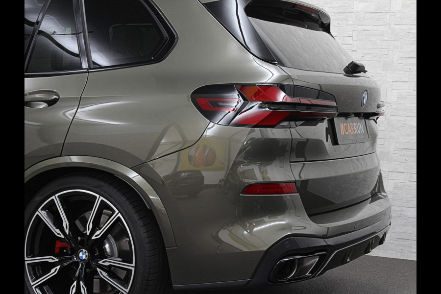 BMW X5 50e *7x Op Voorraad* M-Sport Pro | 360 Camera | ACC | Panorama | Massage | Individual Leder | Soft-Close | 4-Zone Clima | Head-U Manhattan Green | Harman-Kardon | Stoelventilatie | Trekhaak | Luchtvering | Stoelverwarming V+A | Keyless-Entry | Memory | Iconic-Glow | Comfortstoelen | Bekerhouders Gekoeld + Verwarmd | Zonwering | ISO-Glas |