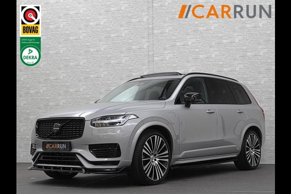 Volvo XC90 T8 455pk Long Range 7500km! AWD Plus Dark | Luchtvering | Panorama | 360 Camera | Trekhaak | Pilot-Assist | ACC | Leder | Memory | Harman-Kardon | BLIS | Sportstoelen | Stoelverwarming V+A | Suurverwarming | Keyless-Entry | Standkachel | Full-LED | Zonwering | Getint Glas | Black-Optic | Draadloos Laden | Carplay |