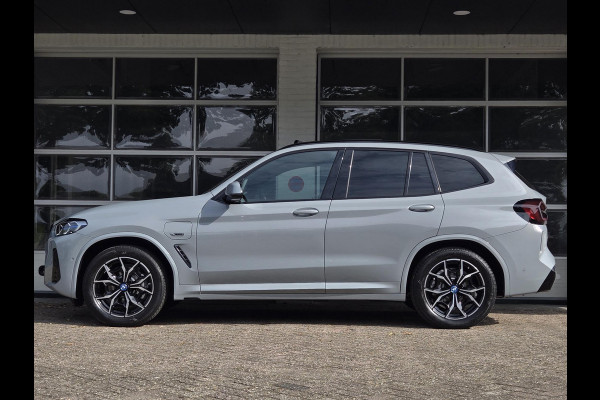 BMW X3 xDrive30e M SPORT | PANORAMA | 360 CAMERA | LEDER | LASER | KEYLESS ENTRY | BMW LIVE COCKPIT PROF. |