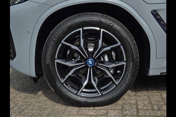 BMW X3 xDrive30e M SPORT | PANORAMA | 360 CAMERA | LEDER | LASER | KEYLESS ENTRY | BMW LIVE COCKPIT PROF. |