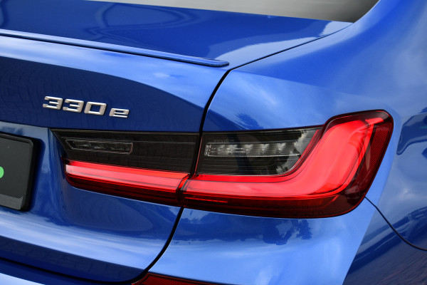 BMW 3-serie 330e M-Sport Pano 360 HUD H/K Laser 19inch El-zetels
