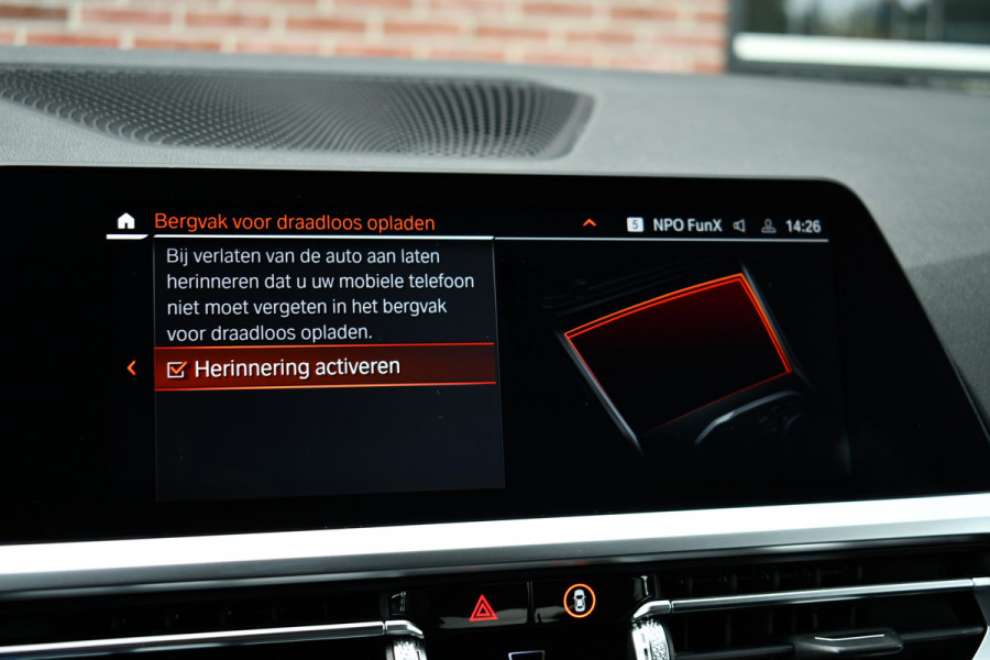 BMW 3-serie 330e M-Sport Pano 360 HUD H/K Laser 19inch El-zetels