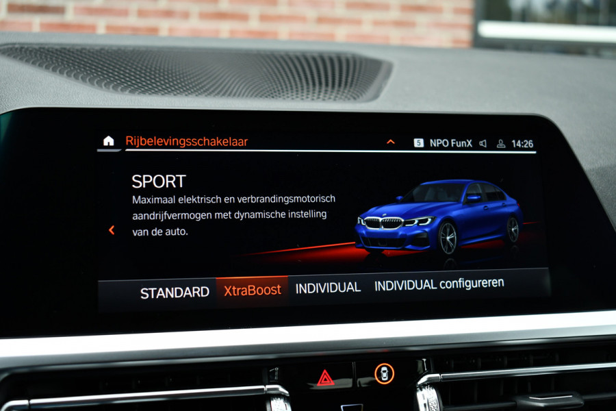BMW 3-serie 330e M-Sport Pano 360 HUD H/K Laser 19inch El-zetels