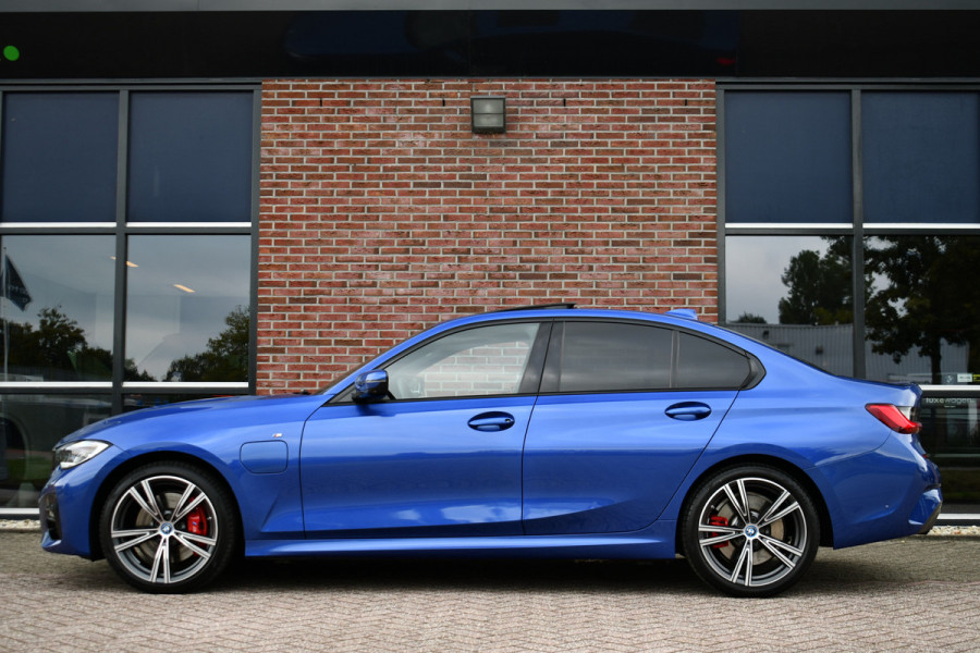 BMW 3-serie 330e M-Sport Pano 360 HUD H/K Laser 19inch El-zetels