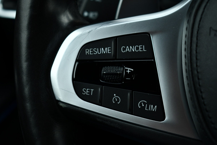 BMW 3-serie 330e M-Sport Pano 360 HUD H/K Laser 19inch El-zetels