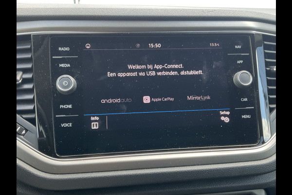 Volkswagen T-Roc 1.5 TSI Sport Trekhaak Automaat Adap.Cruise Navi Carplay PDC Stoelverw 49430KM!