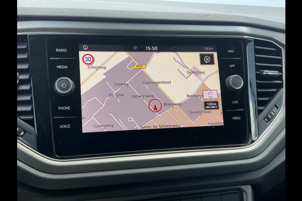 Volkswagen T-Roc 1.5 TSI Sport Trekhaak Automaat Adap.Cruise Navi Carplay PDC Stoelverw 49430KM!