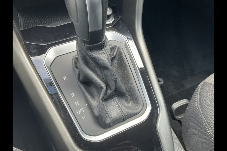 Volkswagen T-Roc 1.5 TSI Sport Trekhaak Automaat Adap.Cruise Navi Carplay PDC Stoelverw 49430KM!