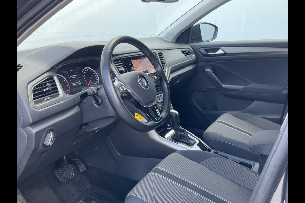 Volkswagen T-Roc 1.5 TSI Sport Trekhaak Automaat Adap.Cruise Navi Carplay PDC Stoelverw 49430KM!