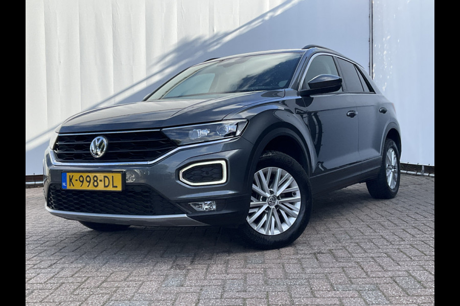 Volkswagen T-Roc 1.5 TSI Sport Trekhaak Automaat Adap.Cruise Navi Carplay PDC Stoelverw 49430KM!