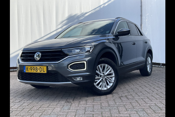 Volkswagen T-Roc 1.5 TSI Sport Trekhaak Automaat Adap.Cruise Navi Carplay PDC Stoelverw 49430KM!