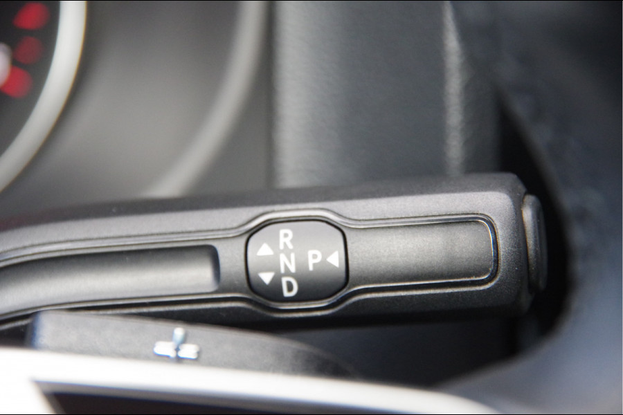 Mercedes-Benz Vito 116 CDI L2 Select LED, LEDER, TREKHAAK, ADAPT. CRUISE, STOEL/STUURVERWARMING, CAMERA, NAVI, CLIMA, NL AUTO, NAP