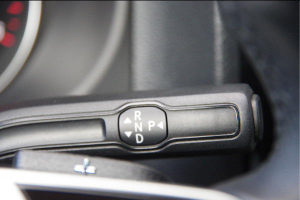 Mercedes-Benz Vito 116 CDI L2 Select LED, LEDER, TREKHAAK, ADAPT. CRUISE, STOEL/STUURVERWARMING, CAMERA, NAVI, CLIMA, NL AUTO, NAP