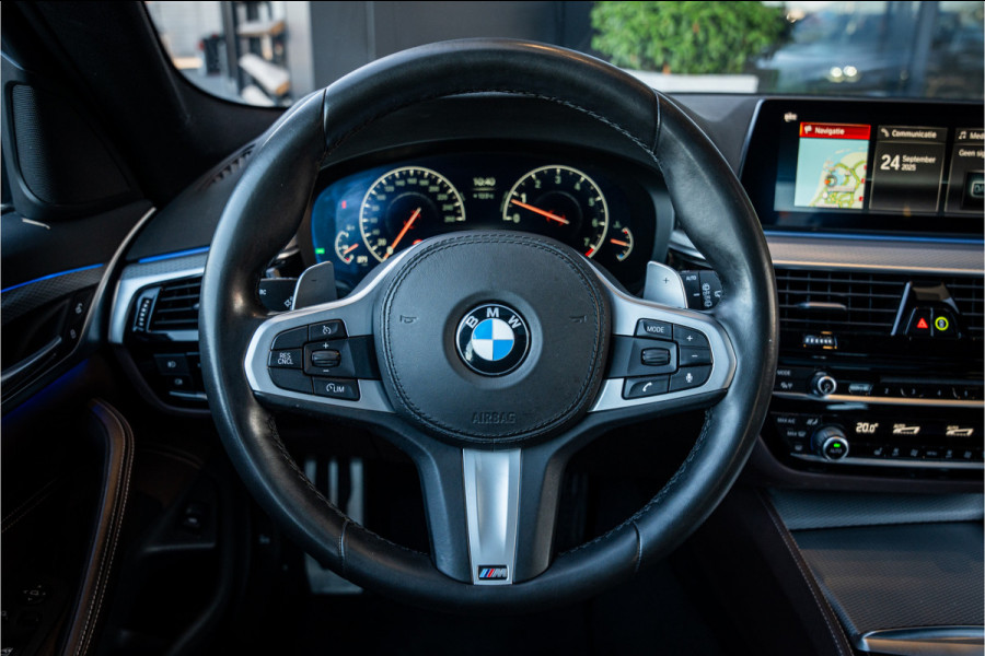 BMW 5 Serie Touring 520i High Executive - M Sport | Panorama | Memory | HUD | Cruise Control