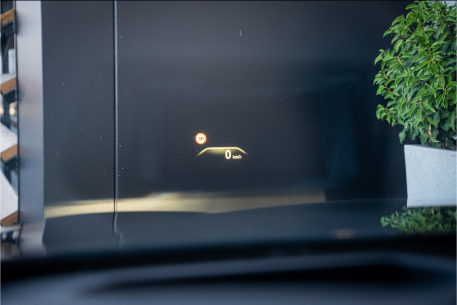 BMW 5 Serie Touring 520i High Executive - M Sport | Panorama | Memory | HUD | Cruise Control