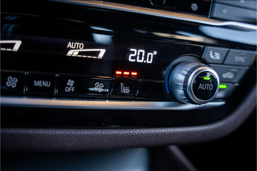 BMW 5 Serie Touring 520i High Executive - M Sport | Panorama | Memory | HUD | Cruise Control