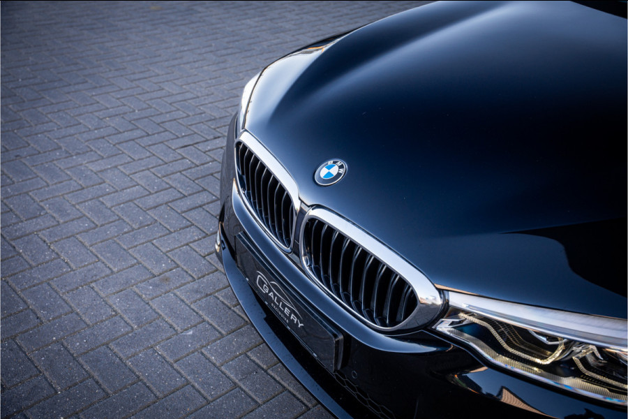BMW 5 Serie Touring 520i High Executive - M Sport | Panorama | Memory | HUD | Cruise Control