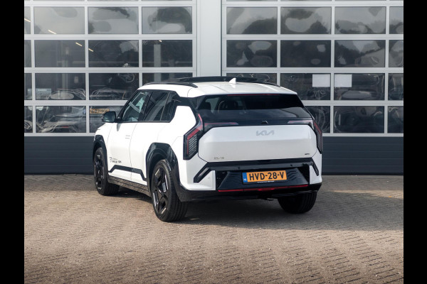 Kia EV3 GT-Line 81.4 kWh l Long range l Schuif kantel dak l Stoel / Stuurwielverwarming l Navigatie l Direct beschikbaar