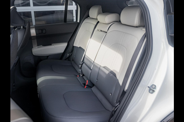 Kia EV3 GT-Line 81.4 kWh l Long range l Schuif kantel dak l Stoel / Stuurwielverwarming l Navigatie l Direct beschikbaar