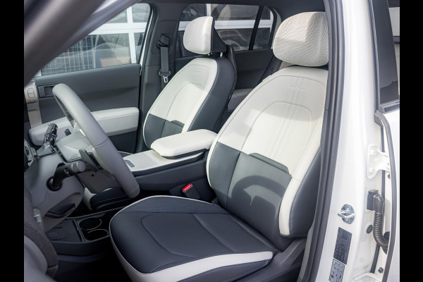 Kia EV3 GT-Line 81.4 kWh l Long range l Schuif kantel dak l Stoel / Stuurwielverwarming l Navigatie l Direct beschikbaar