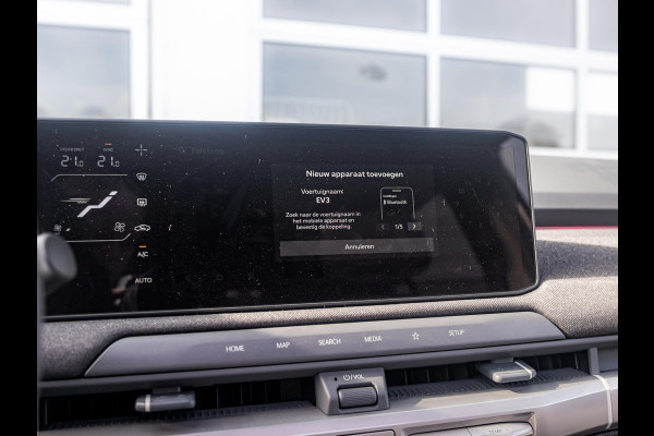 Kia EV3 GT-Line 81.4 kWh l Long range l Schuif kantel dak l Stoel / Stuurwielverwarming l Navigatie l Direct beschikbaar