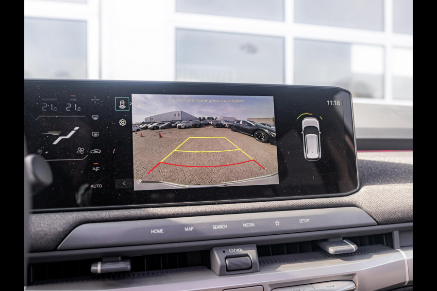 Kia EV3 GT-Line 81.4 kWh l Long range l Schuif kantel dak l Stoel / Stuurwielverwarming l Navigatie l Direct beschikbaar