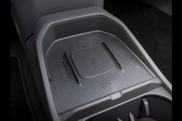 Kia EV3 GT-Line 81.4 kWh l Long range l Schuif kantel dak l Stoel / Stuurwielverwarming l Navigatie l Direct beschikbaar