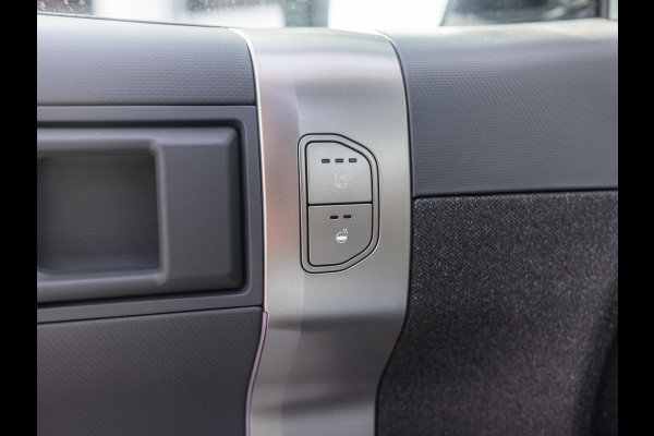 Kia EV3 GT-Line 81.4 kWh l Long range l Schuif kantel dak l Stoel / Stuurwielverwarming l Navigatie l Direct beschikbaar