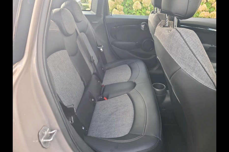 MINI Mini 1.5 One Business Edition NL AUTO | 1\2 LEDER | PDC |