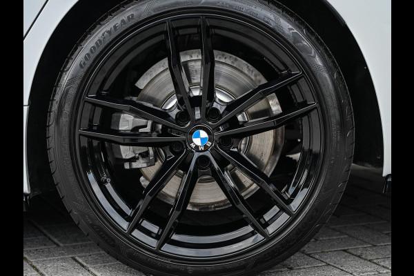 BMW 3 Serie Touring 330e xDrive M-SPORT | FACELIFT | ACCU 19,5 kWh | ACTIVE CRUISE | HIFI AUDIO | CAMERA | FULL-LED | STUUR- EN STOELVERWARM