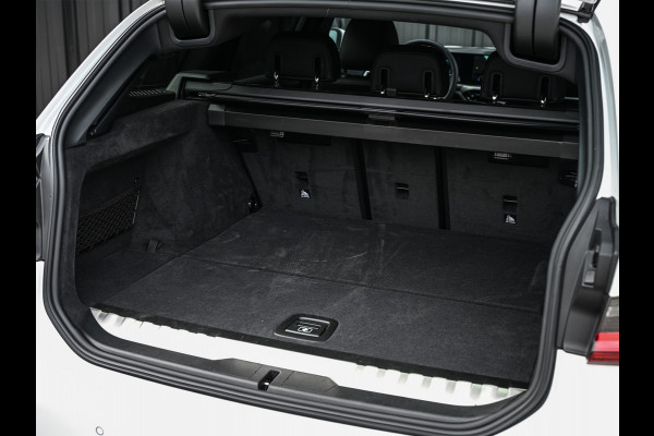 BMW 3 Serie Touring 330e xDrive M-SPORT | FACELIFT | ACCU 19,5 kWh | ACTIVE CRUISE | HIFI AUDIO | CAMERA | FULL-LED | STUUR- EN STOELVERWARM