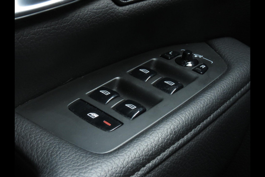Volvo V90 2.0 T4 Momentum AUTOMAAT | DEALER ONDERHOUDEN | MICHELIN BANDEN | VOL LEDER INTERIEUR |