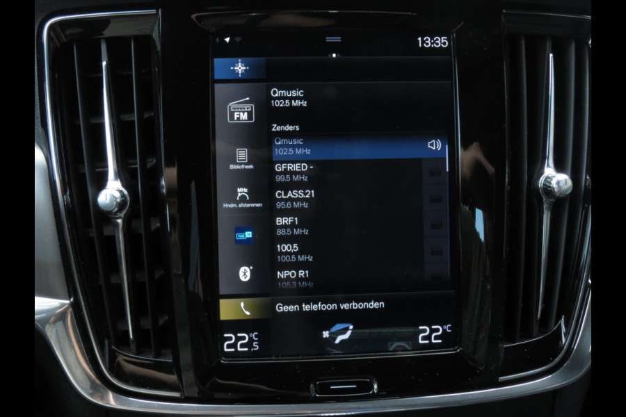 Volvo V90 2.0 T4 Momentum AUTOMAAT | DEALER ONDERHOUDEN | MICHELIN BANDEN | VOL LEDER INTERIEUR |