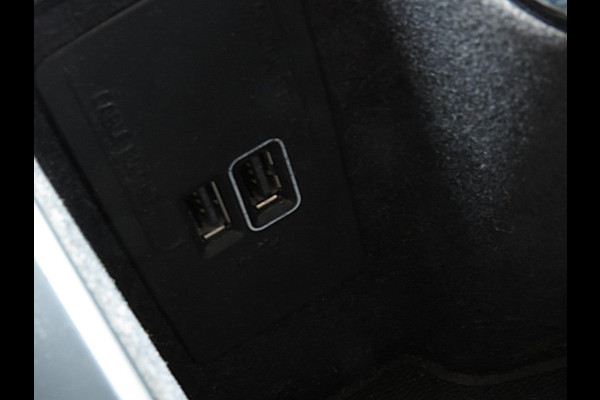 Volvo V90 2.0 T4 Momentum AUTOMAAT | DEALER ONDERHOUDEN | MICHELIN BANDEN | VOL LEDER INTERIEUR |
