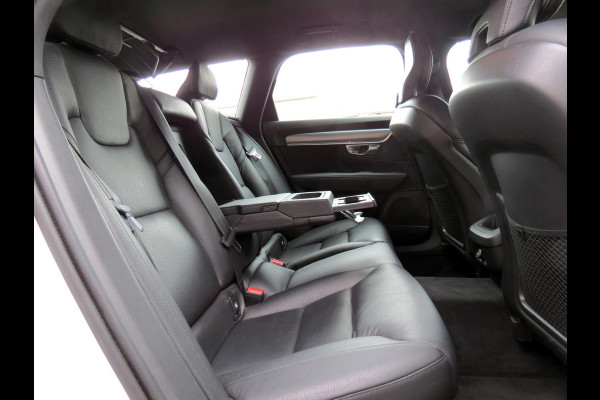 Volvo V90 2.0 T4 Momentum AUTOMAAT | DEALER ONDERHOUDEN | MICHELIN BANDEN | VOL LEDER INTERIEUR |