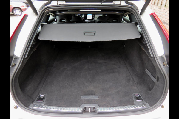 Volvo V90 2.0 T4 Momentum AUTOMAAT | DEALER ONDERHOUDEN | MICHELIN BANDEN | VOL LEDER INTERIEUR |