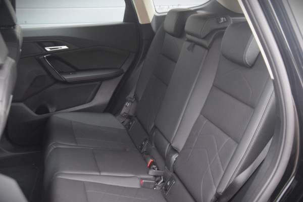 BMW iX1 XDrive30 Launch Edition 67 kWh + 7.757 EURO AAN EXTRA OPTIES!!