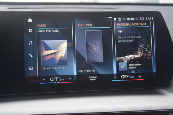 BMW iX1 XDrive30 Launch Edition 67 kWh + 7.757 EURO AAN EXTRA OPTIES!!
